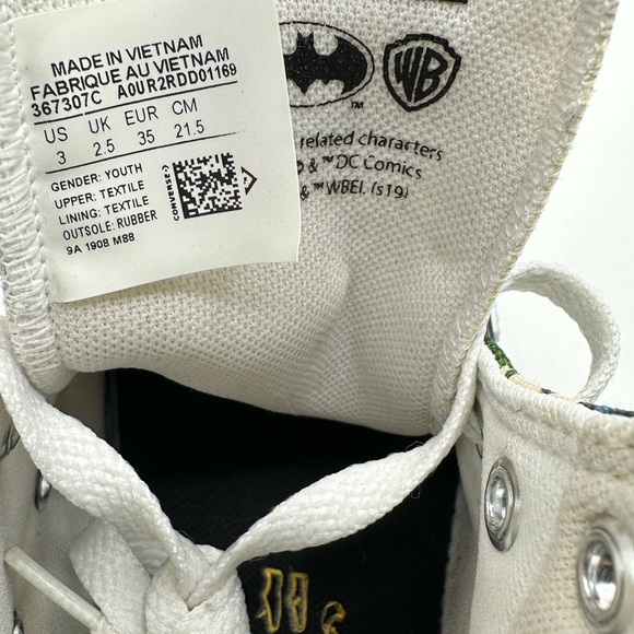 Batman x DC Comics Converse Chuck Taylor Sneakers Youth Size 3 - Picture 8 of 11